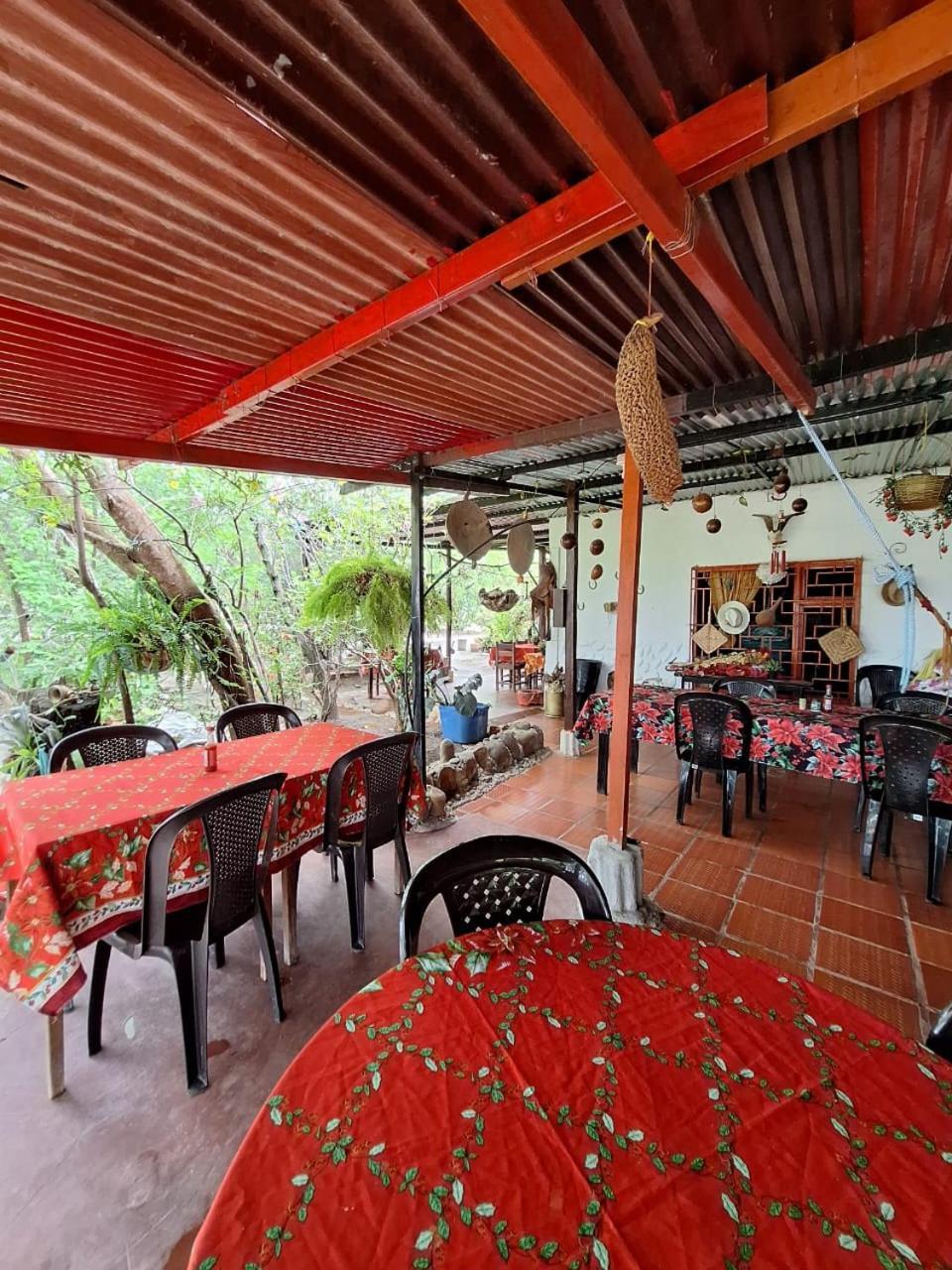 Alojamiento Casa De Campo Los Cactus Villavieja Exterior foto